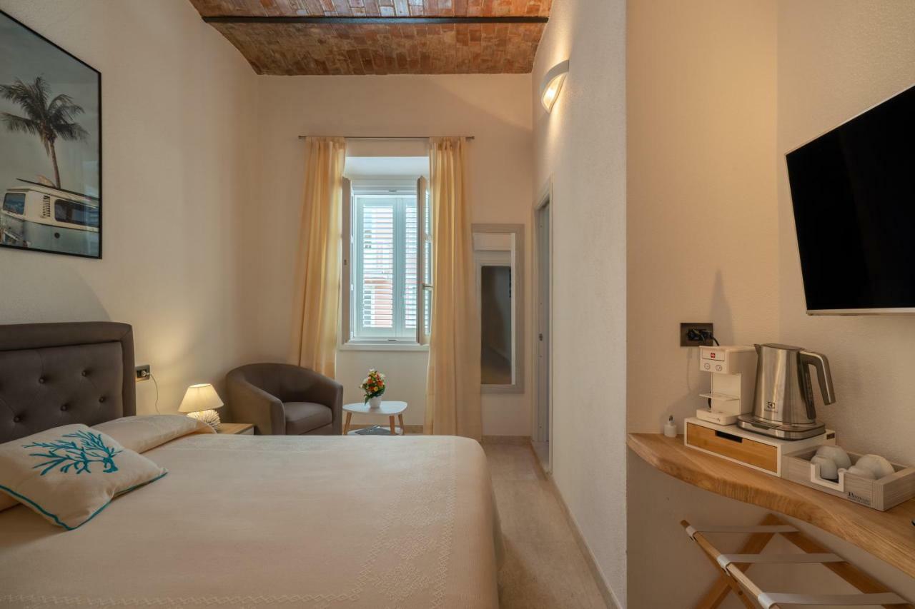 Corso Umberto Rooms Olbia Exterior foto